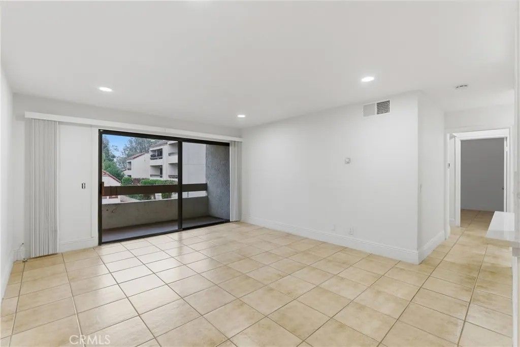 Photo of 600 W 3rd Street #A210, Santa Ana, CA 92701 (MLS # RS26027195)
