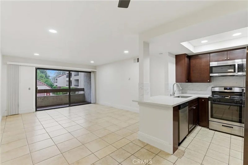 600 W 3rd Street A210