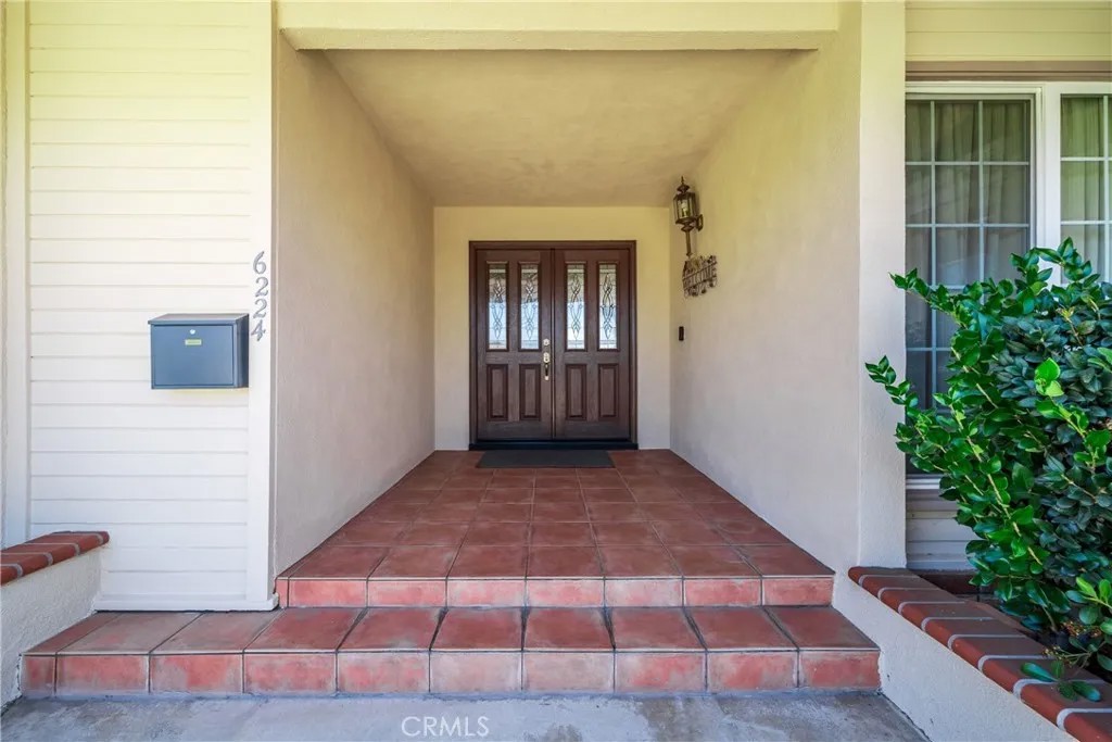 6224 Roundhill Drive