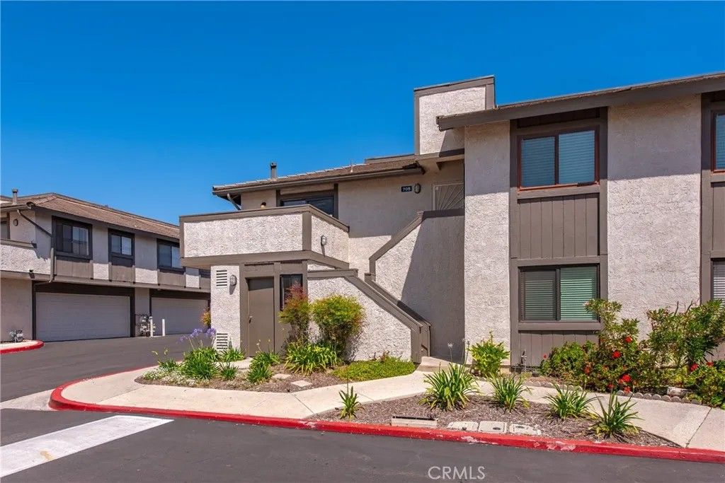 Photo of 151 Majestic Court #705, Moorpark, CA 93021 (MLS # SR26094330)
