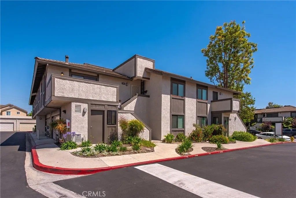 Photo of 151 Majestic Court #705, Moorpark, CA 93021 (MLS # SR26094330)