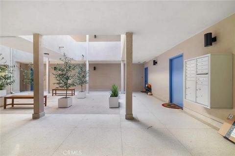 Tiny photo for 1101 Lincoln Boulevard #1A, Santa Monica, CA 90403 (MLS # SR25253914)