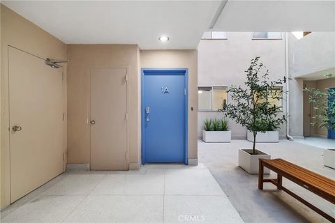 Tiny photo for 1101 Lincoln Boulevard #1A, Santa Monica, CA 90403 (MLS # SR25253914)