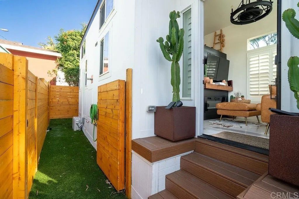 Photo of 523 N Vulcan #43, Encinitas, CA 92024 (MLS # NDP2601380)