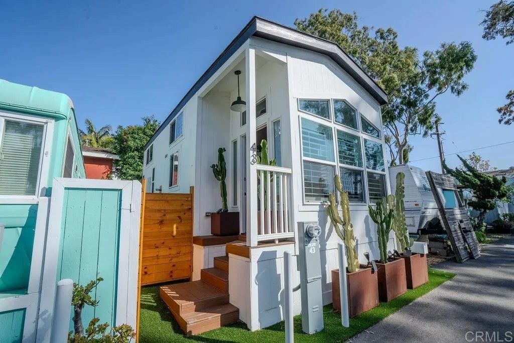 Photo of 523 N Vulcan #43, Encinitas, CA 92024 (MLS # NDP2601380)