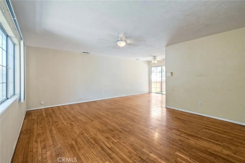 5012 Tierra Baja Way