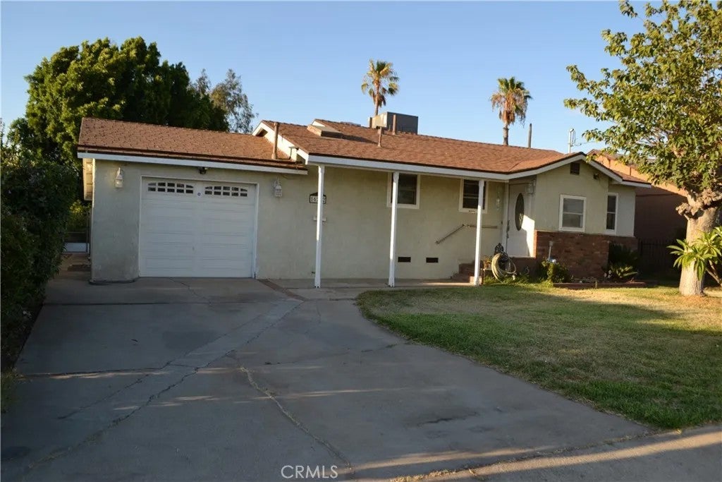 16262 Ivy Avenue