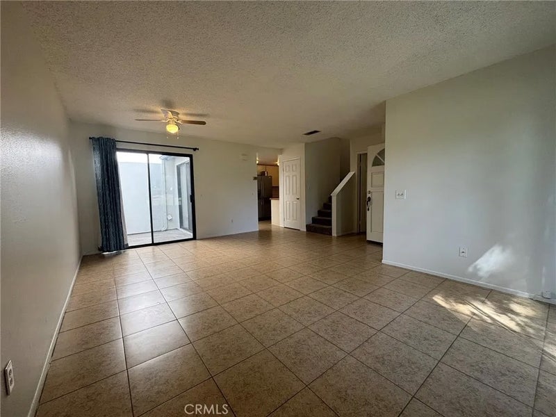 633 Church Pl 3