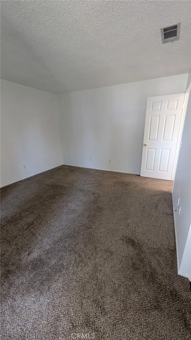 633 Church Pl 3