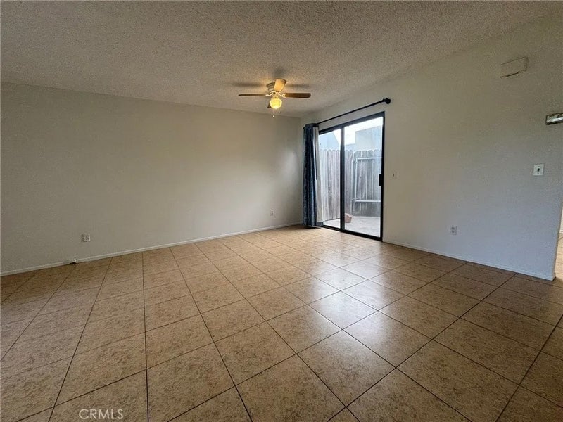 633 Church Pl 3