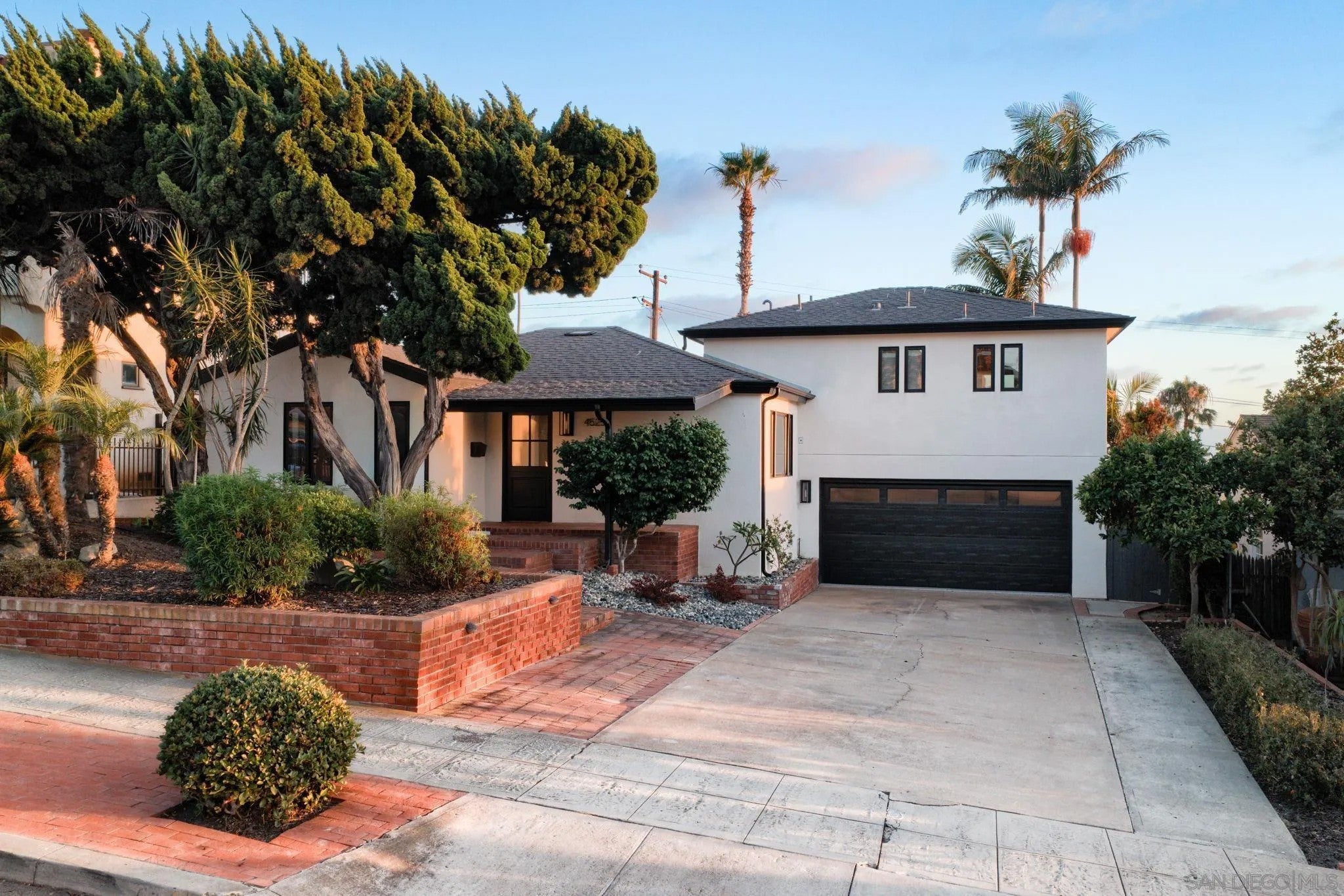 4525 Alhambra St