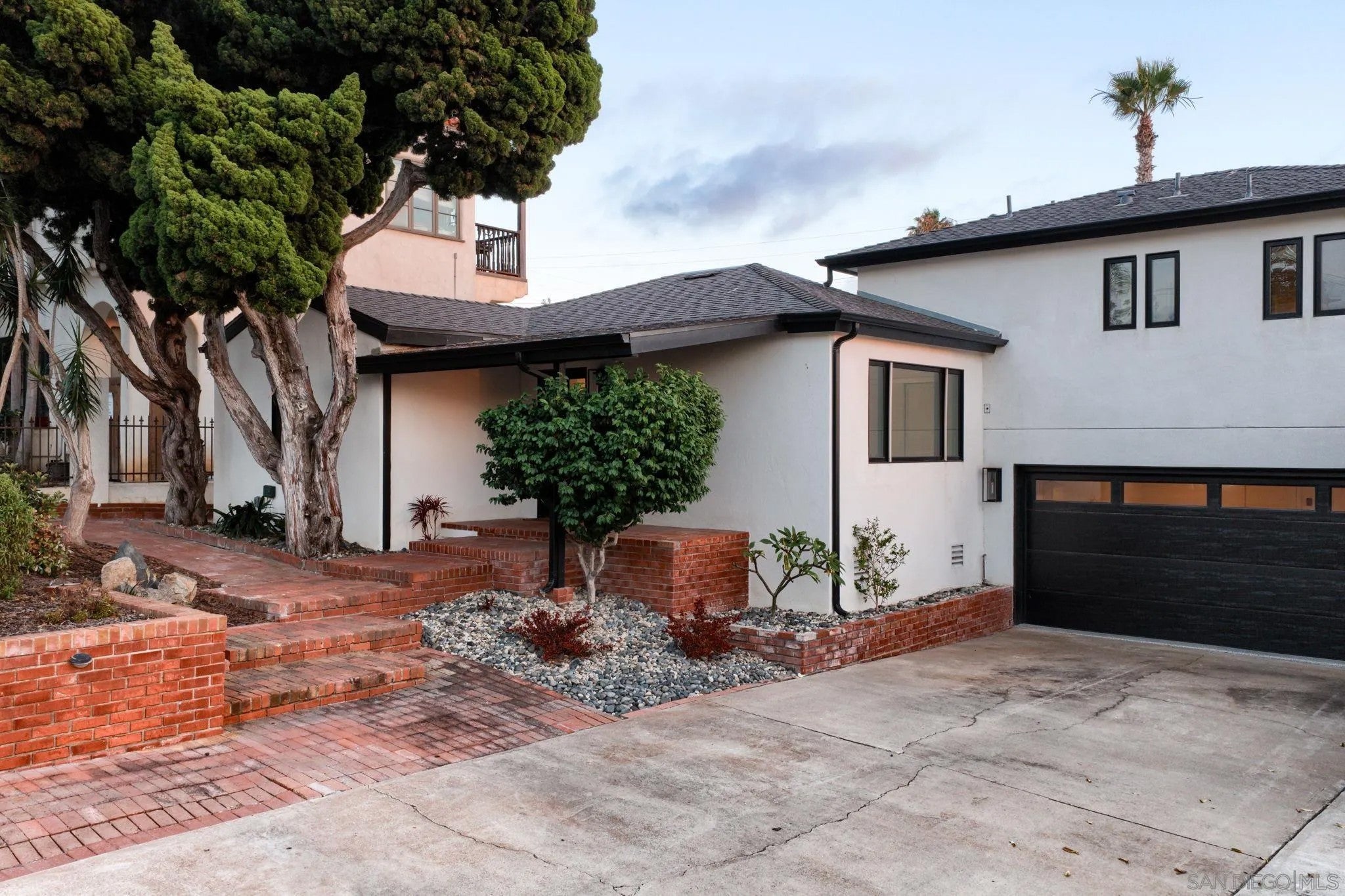 4525 Alhambra St