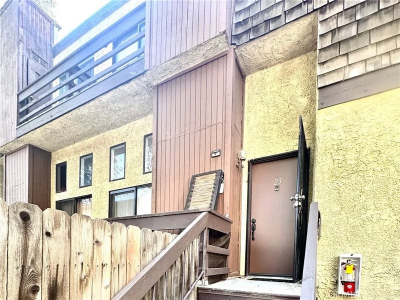 9131 Burnet Ave 23