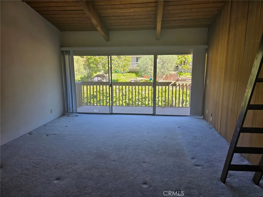 6542 OCEAN CREST Drive C-309