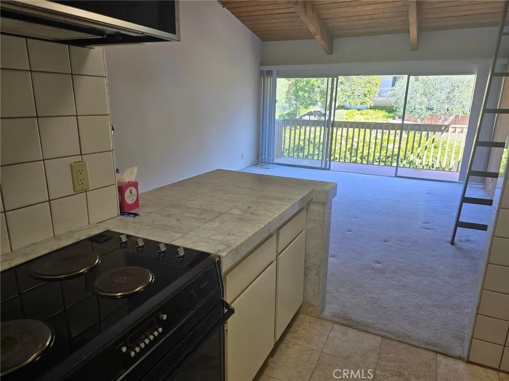 6542 OCEAN CREST Drive C-309