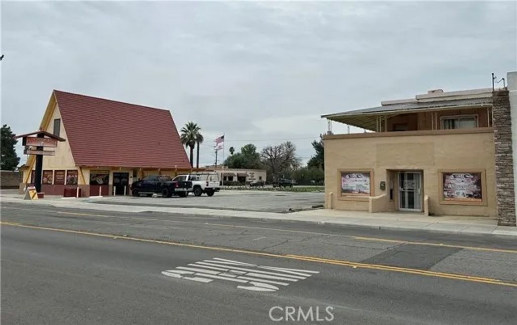 Photo of 556 S. San Jacinto Ave, San Jacinto, CA 92583 (MLS # RS24237221)