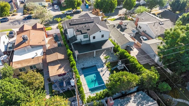 251 S Griffith Park