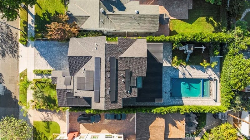 251 S Griffith Park