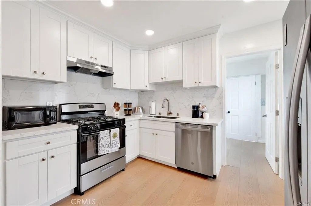 Photo of 3959 Halldale Ave, Los Angeles, CA 90062 (MLS # CV26082942)