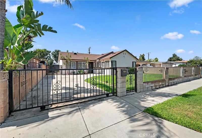 10152 Alpaca Street