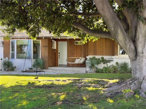 Photo of 389 Mira Loma Pl, Costa Mesa, CA 92627 (MLS # OC26038953)