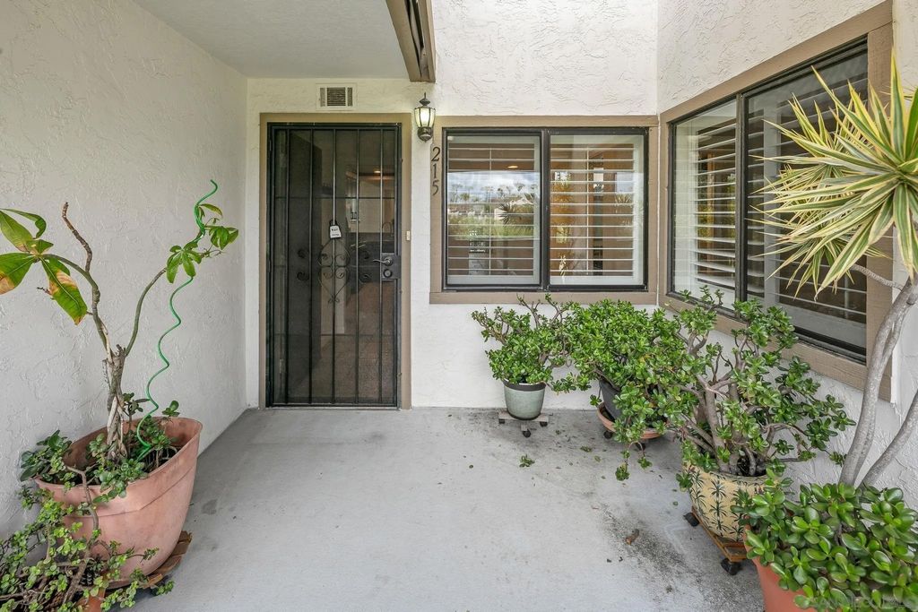 Photo of 3098 Rue Dorleans #215, San Diego, CA 92110 (MLS # 260008761)