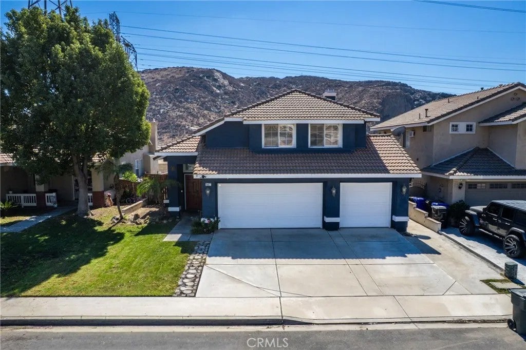 Photo of 15027 Camellia DR, Fontana, CA 92337 (MLS # CV26219123)