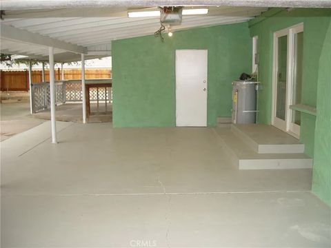 Tiny photo for 405 Riverside Avenue, Chowchilla, CA 93610 (MLS # MD25247746)