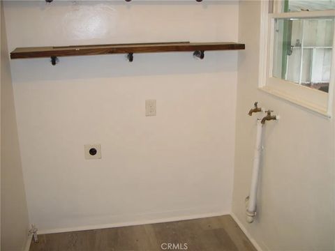 Tiny photo for 405 Riverside Avenue, Chowchilla, CA 93610 (MLS # MD25247746)