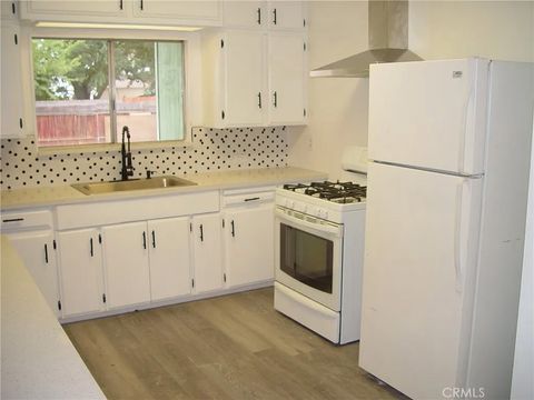 Tiny photo for 405 Riverside Avenue, Chowchilla, CA 93610 (MLS # MD25247746)