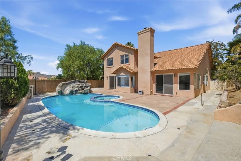 2482 Steven Drive