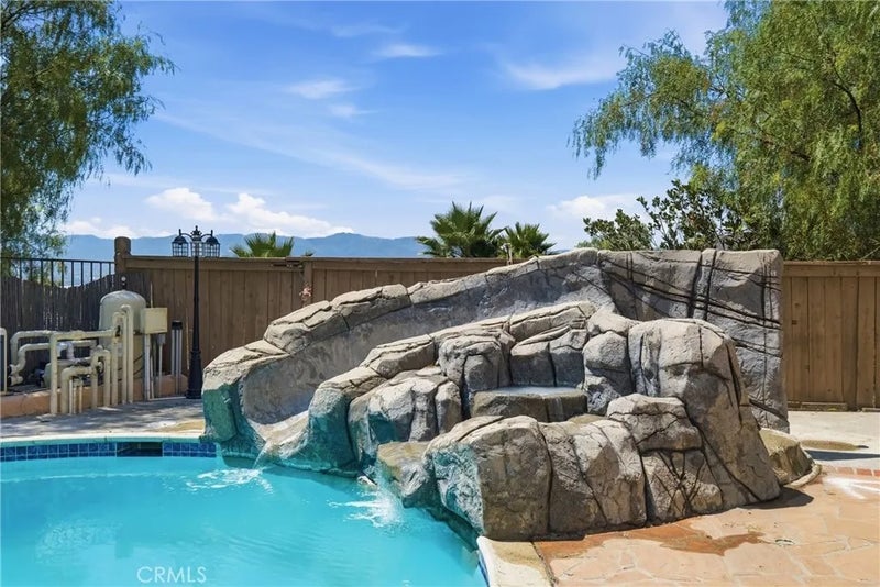 2482 Steven Drive