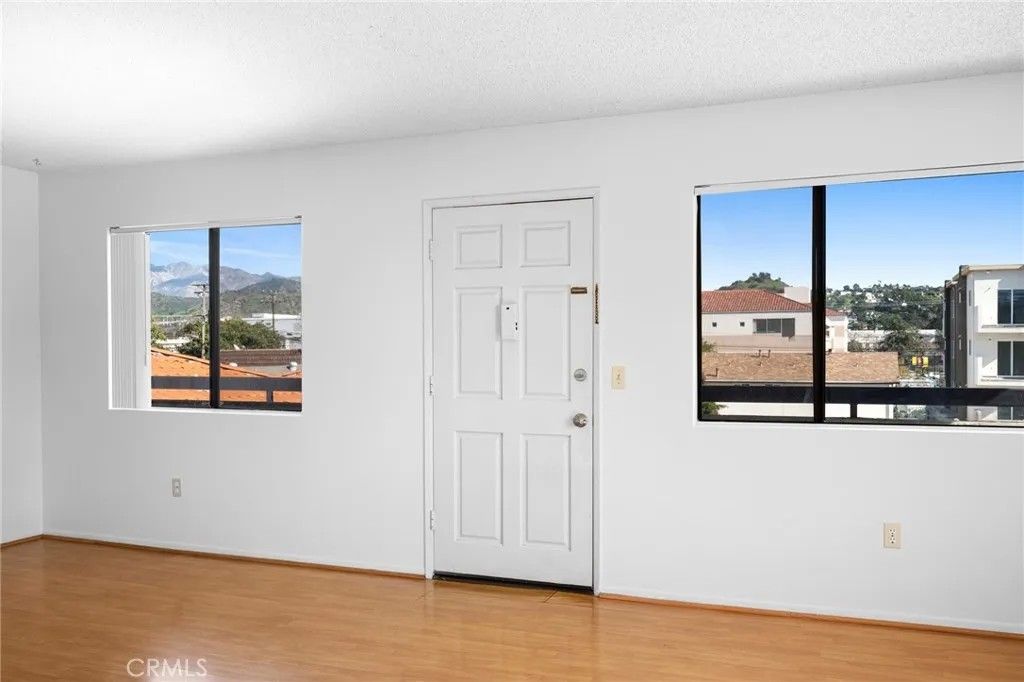 Photo of 1004 E Garfield Ave #8, Glendale, CA 91205 (MLS # GD26020071)