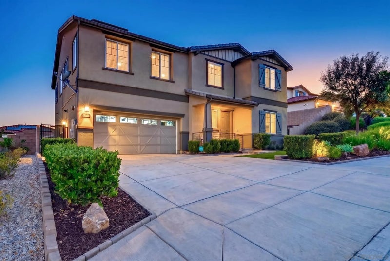 2077 Del Rincon Place