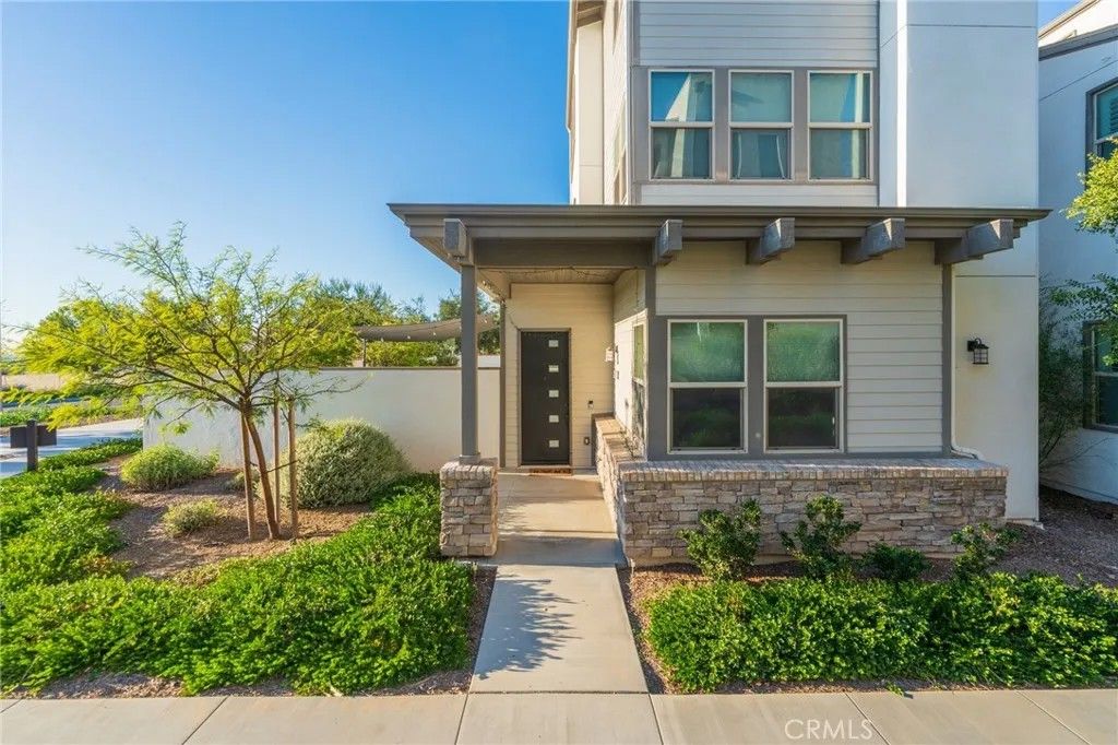 Photo of 102 Spectacle, Irvine, CA 92618 (MLS # OC26012472)