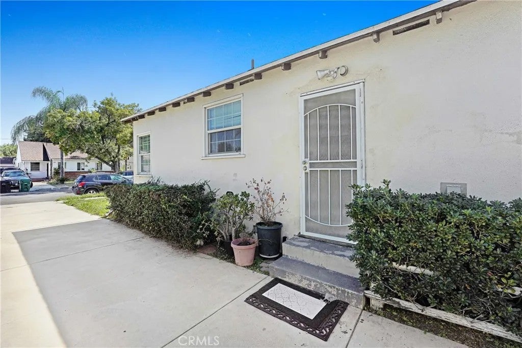 6407 Whitman