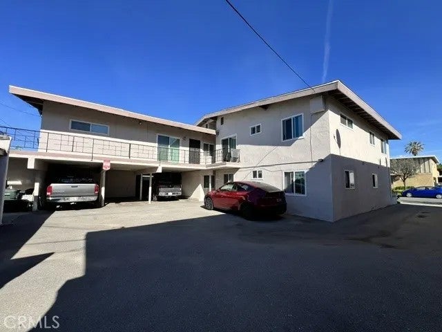236 E Navilla