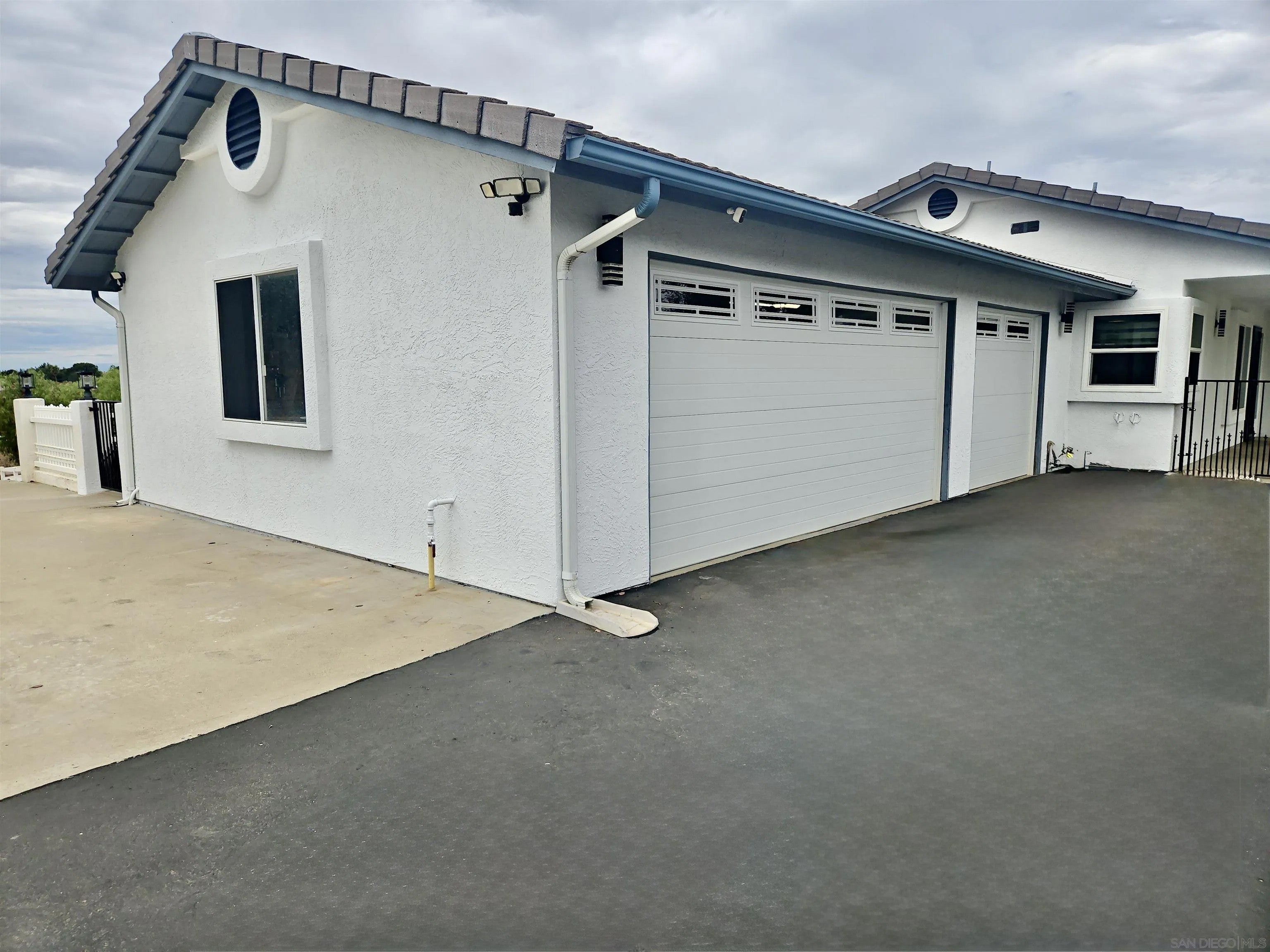 30810 Saddleback
