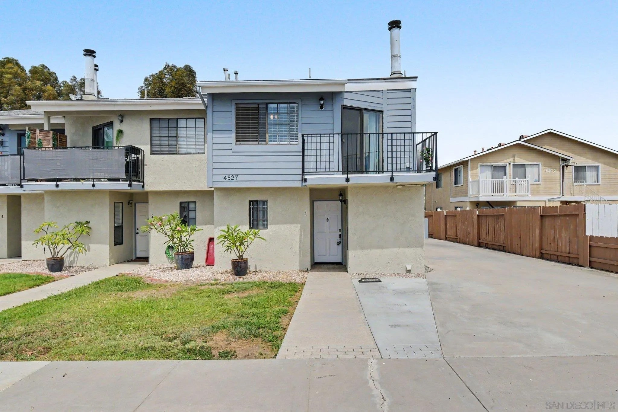 4527 Contour Blvd Southwest 1