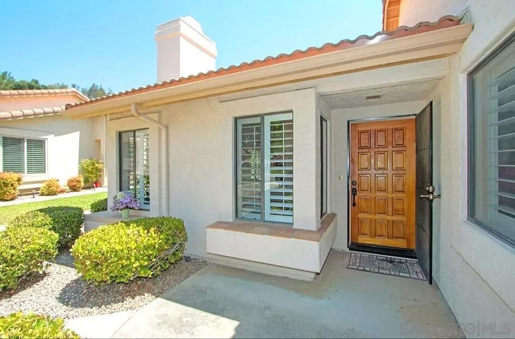 Photo of 17977 Avenida Alozdra, San Diego, CA 92128 (MLS # 260009954)