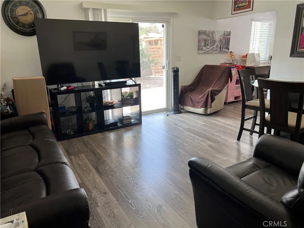 722 S Sycamore