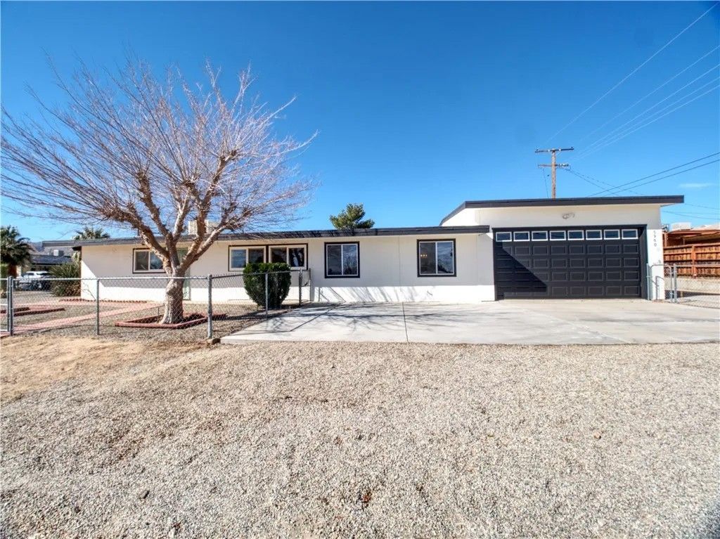 Photo of 5960 Park Boulevard, Joshua Tree, CA 92252 (MLS # JT26033690)
