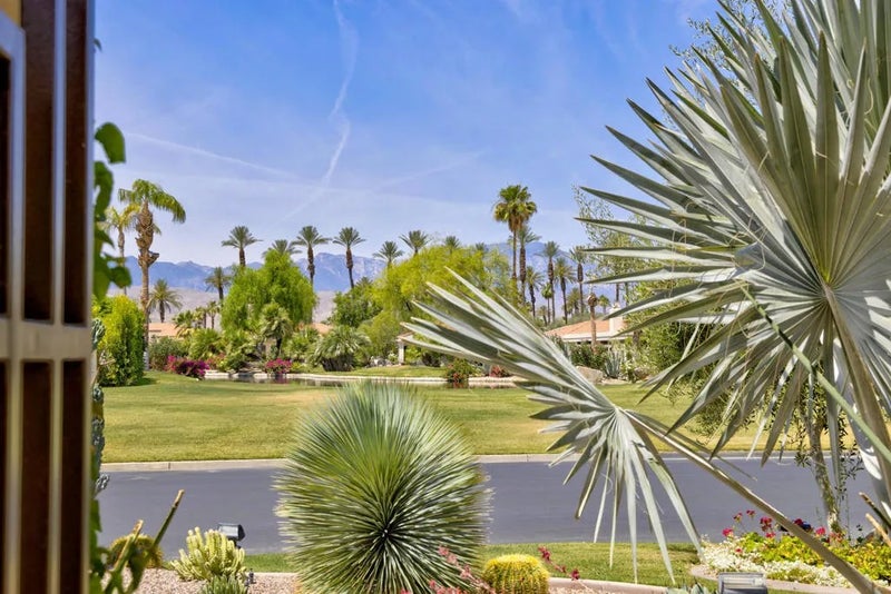 75105 Spyglass Drive
