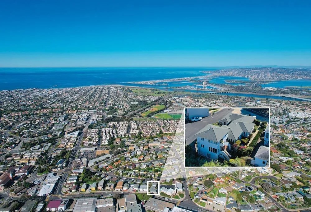 2322-28 Chatsworth Blvd