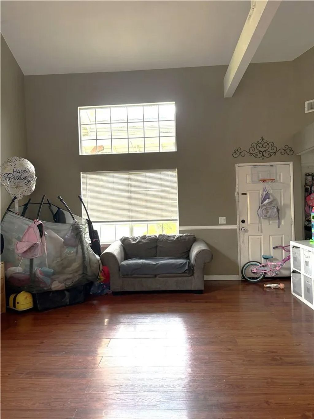 Photo of 321 Avenue 12 Ave, Lake Elsinore, CA 92530 (MLS # TR26011287)