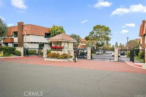 Tiny photo for 28005 Ridgebluff Court, Rancho Palos Verdes, CA 90275 (MLS # SB25230522)