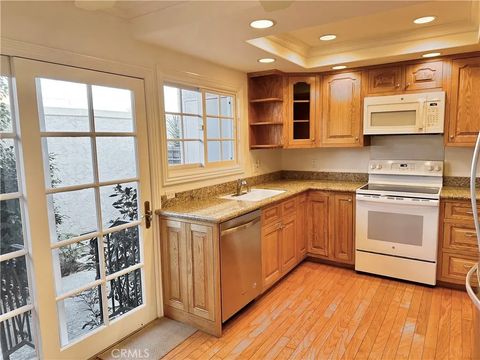 Tiny photo for 28005 Ridgebluff Court, Rancho Palos Verdes, CA 90275 (MLS # SB25230522)