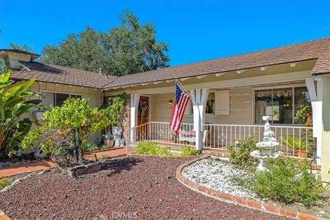 Tiny photo for 321 Catherine Park, Glendora, CA 91741 (MLS # CV26171149)