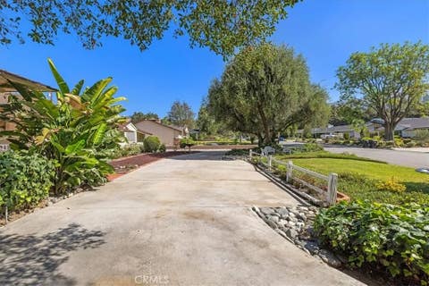 Tiny photo for 321 Catherine Park, Glendora, CA 91741 (MLS # CV26171149)