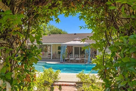 Tiny photo for 321 Catherine Park, Glendora, CA 91741 (MLS # CV26171149)